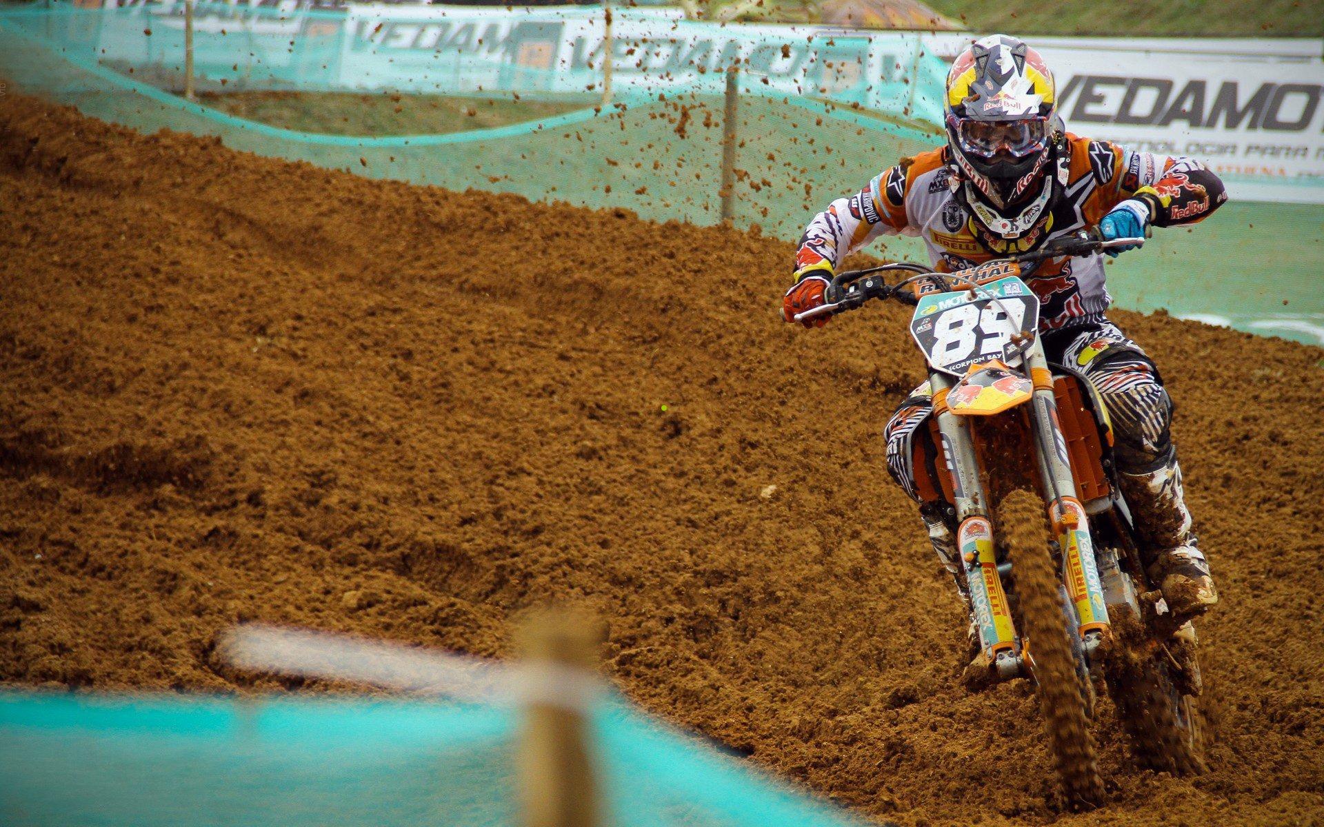 早报，邵佳一执掌国足帅印，足坛新篇拉开帷幕