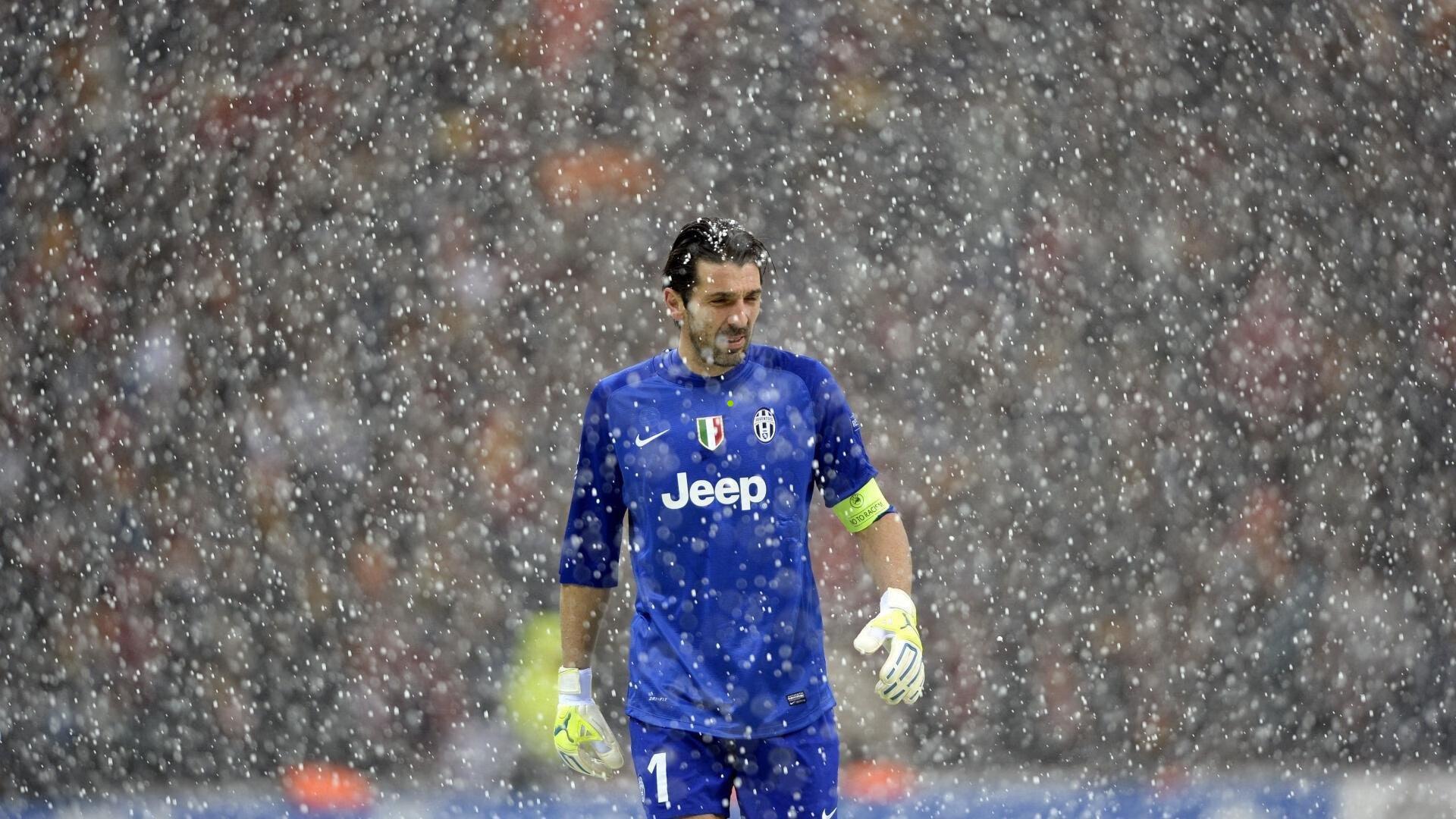 武汉三镇官宣六大新援加盟，韦世豪严鼎皓领衔阵容全面升级